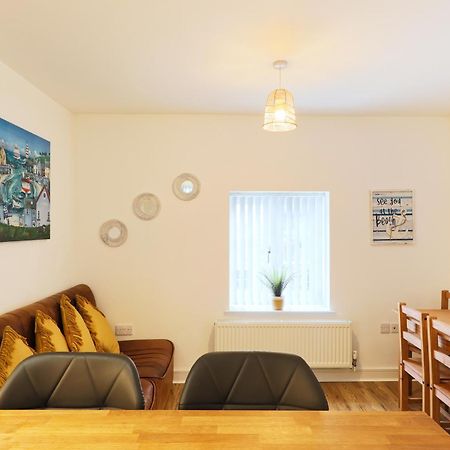 Hythe Townhouse Retreat Villa Esterno foto