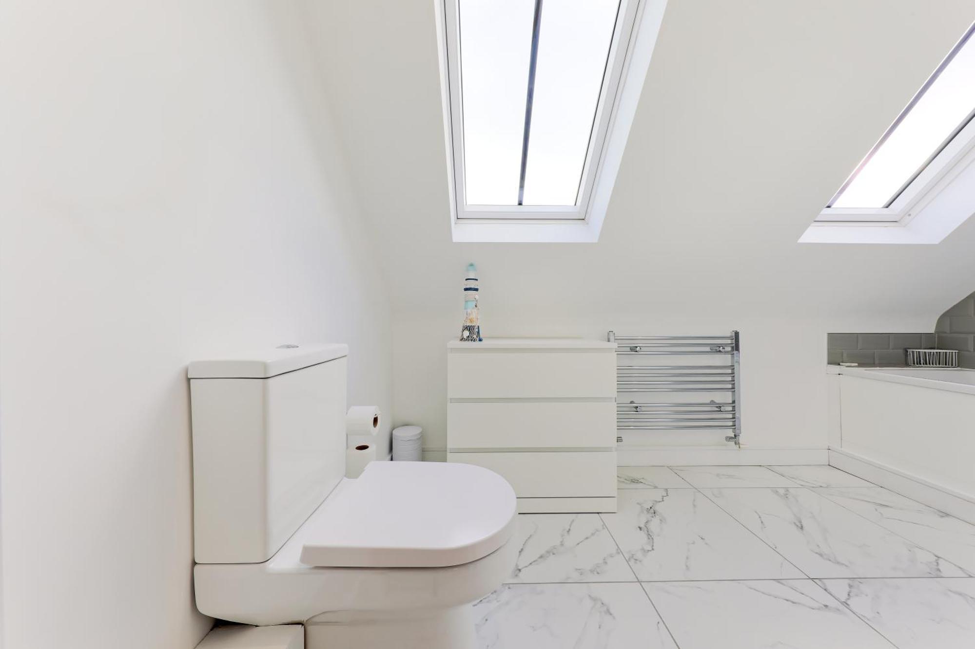 Hythe Townhouse Retreat Villa Esterno foto
